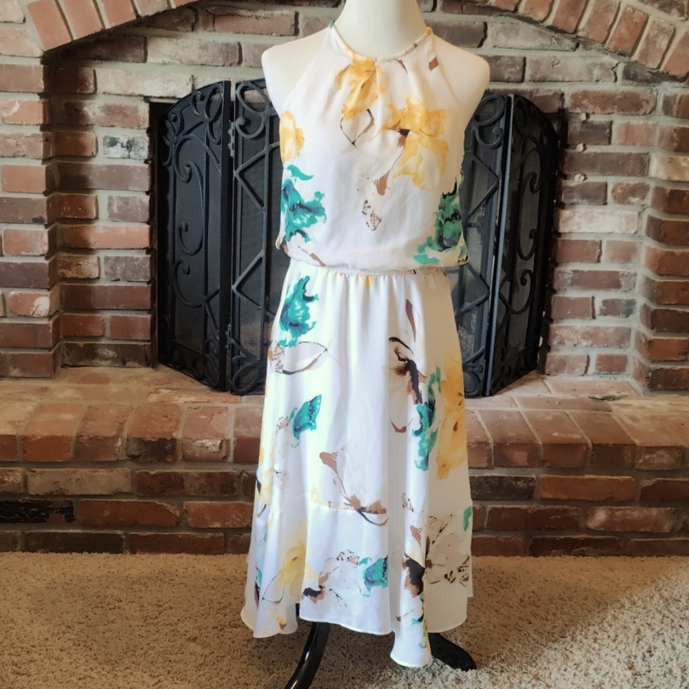 White House Black Market sleeveless dress size 4